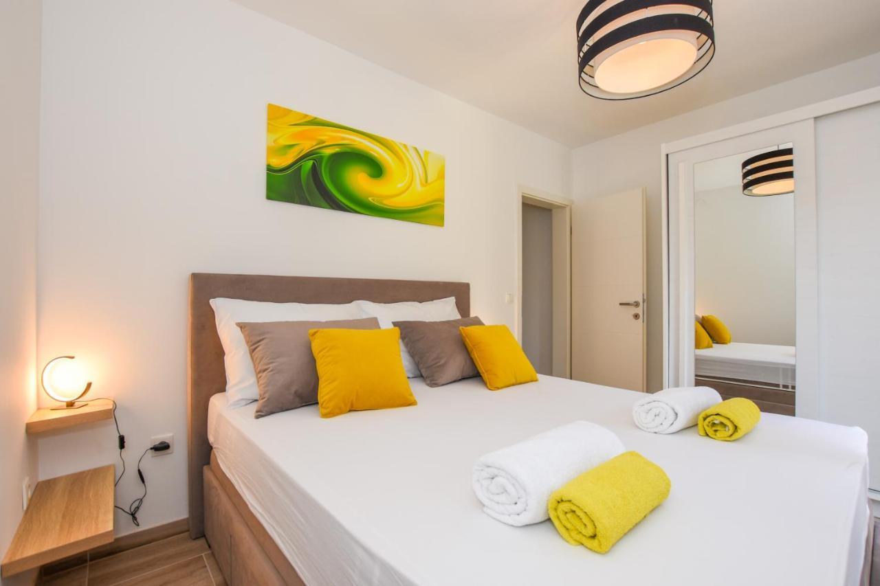Apartmani Plazibat Mandre Exterior foto